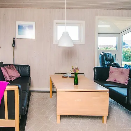 6 Person In Hjorring Lønstrup