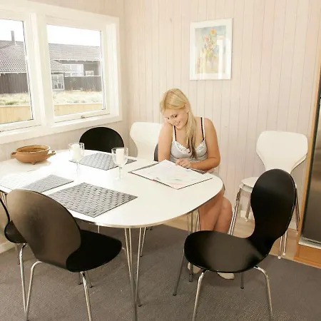 Three-bedroom In Hjorring 25 * Lonstrup